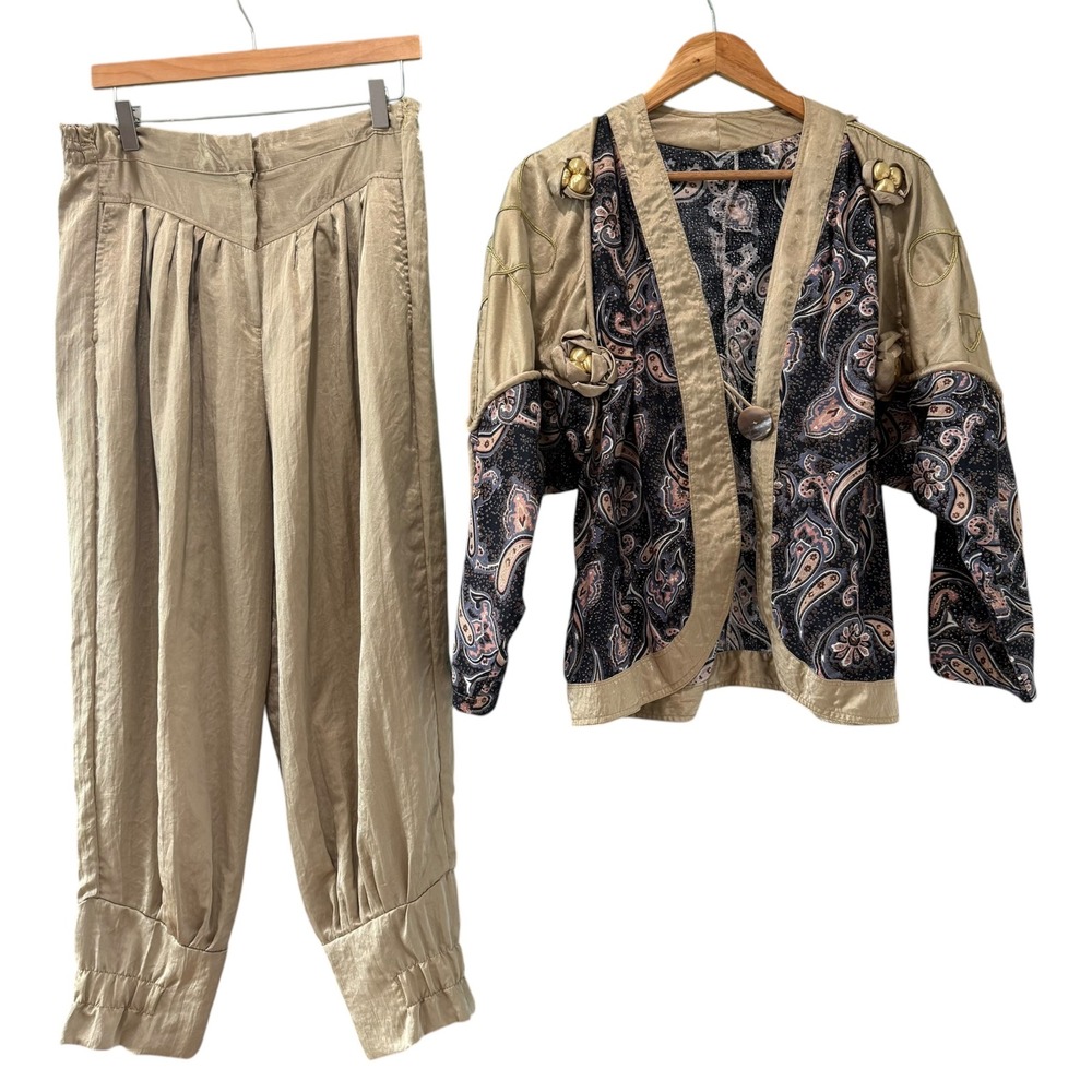 Vintage Paisley Print Jacket and Pleated Tapered Pant Set Champagne Gold 2 Piece